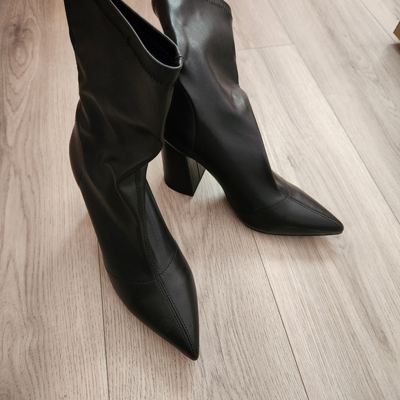 Truffle Collection Ankle Sock Boots - Picture 3 of 4